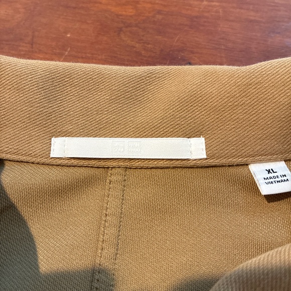 Tan stretch jacket - Picture 2 of 3